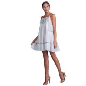 Q&A NWT White Sun Dress 100% Cotton Black Floral Embroidery Size Medium NEW